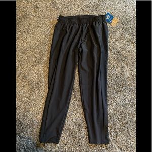 Brooks Black Shakeout Pant Size S